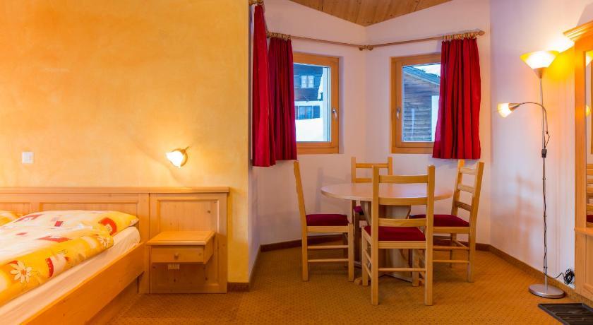 Familienhotel Garni Sporting Bettmeralp Chambre photo