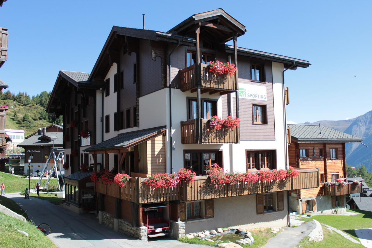 Familienhotel Garni Sporting Bettmeralp Extérieur photo